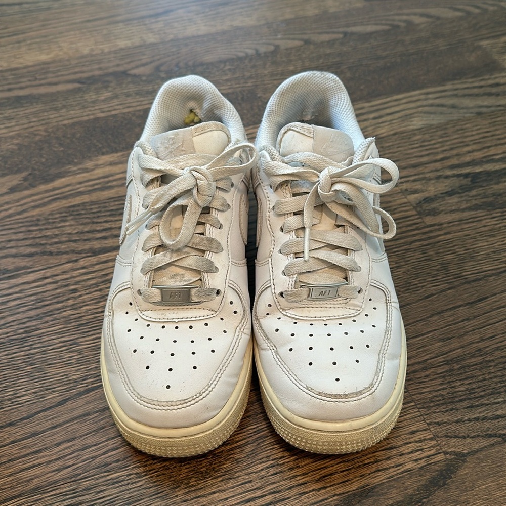 Nike Air Force 1s Size 6.5